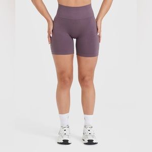 NWT EFFORTLESS SHORTS - VINTAGE PURPLE